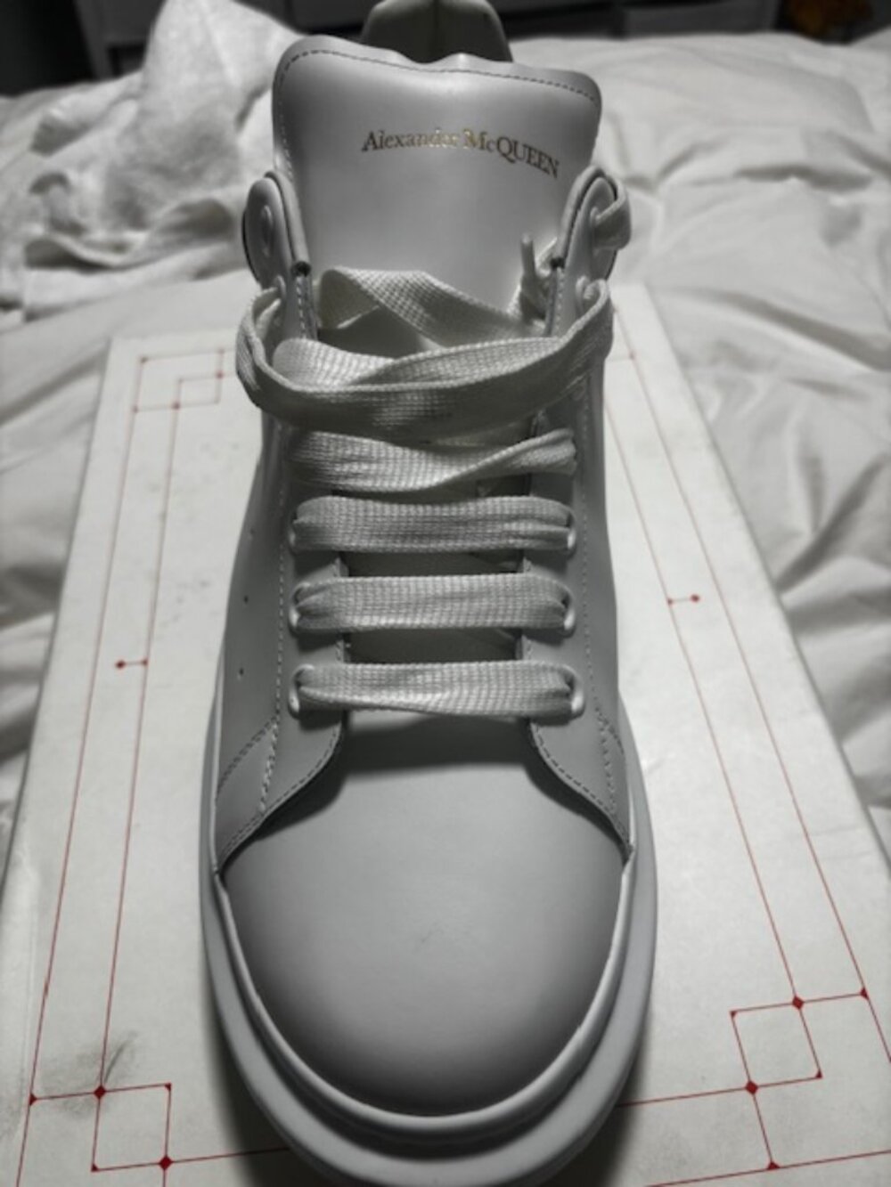 Alexander McQueen Mens Oversized Sneaker in White and Black
